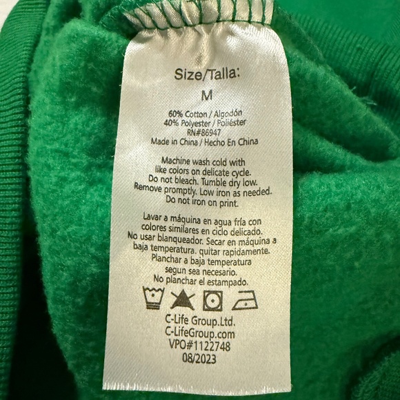 Peanuts Green Christmas Sweatshirt - Picture 5 of 5